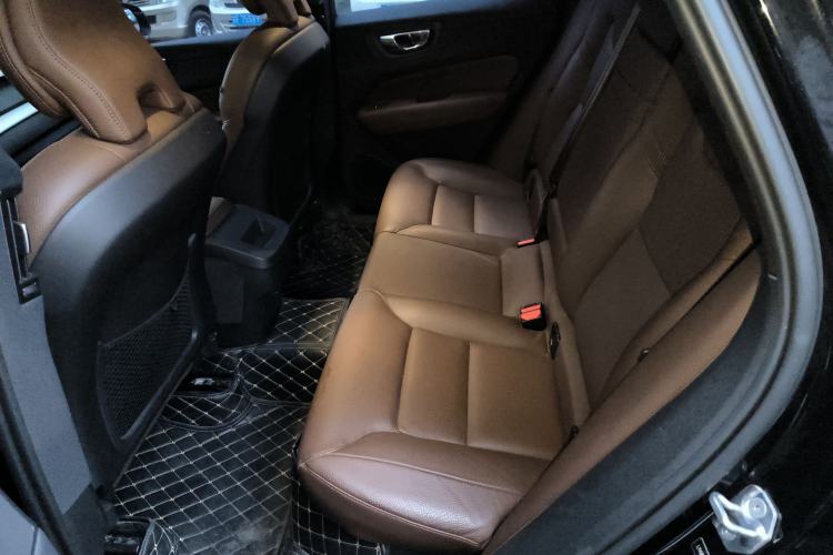 Used Volvo XC60 2021 T5 4x4 Smart Luxury Edition
