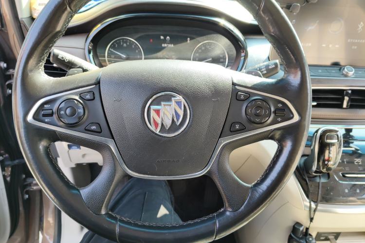 Used Buick GL8 2020 Land Business Class 652T Luxury Model
