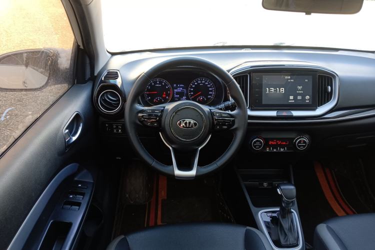 Used Kia kx1 Stonic 2021 1.4L CVT Fun & Sunroof Model