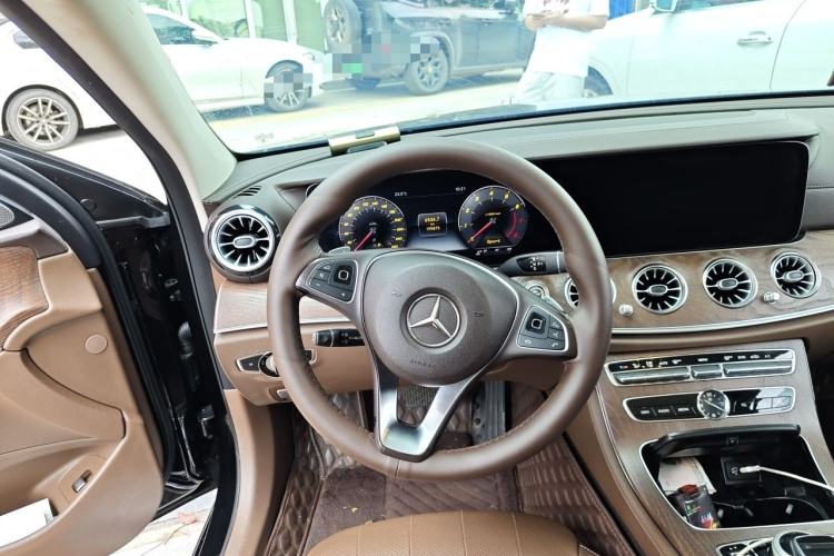 Used Mercedes-Benz E-Class 2018 E 300 L Luxury Model
