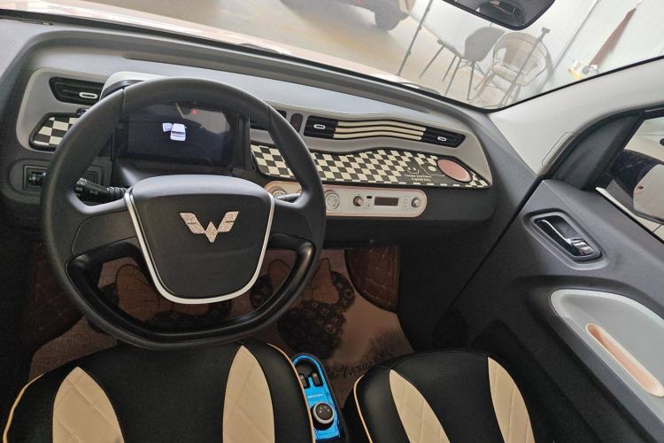 Used Wuling Hongguang MINIEV 2021 Macaron Premium Model – Lithium Iron Phosphate