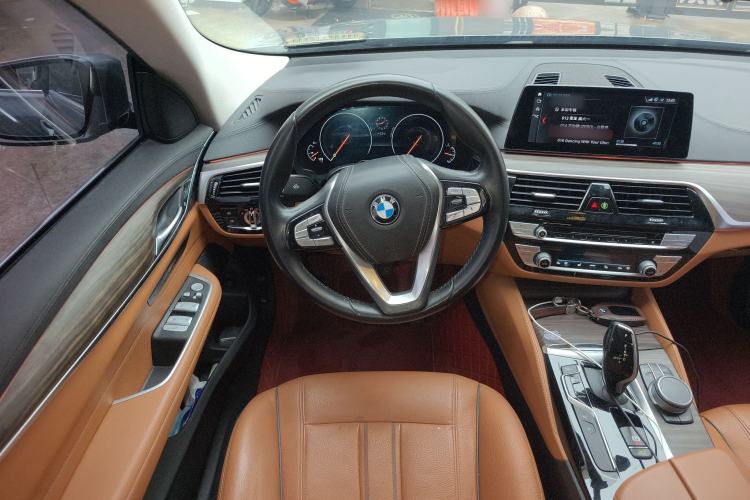 Used BMW 6 Series GT 2019 630i Luxury Design Package Steering Wheel
