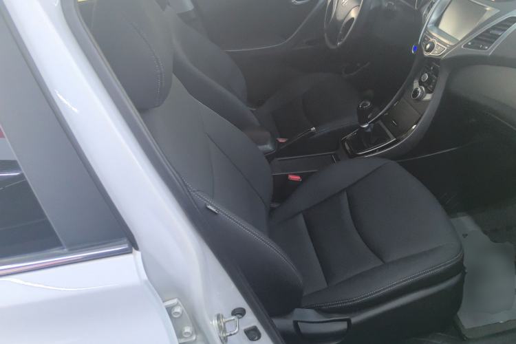 Used Hyundai Elantra (5th Generation / Langdong) 2016 1.6L Manual Luxury Model
