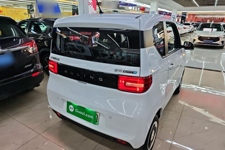 Used Wuling Hongguang MINIEV 2022 Easy Version Lithium Iron Phosphate
