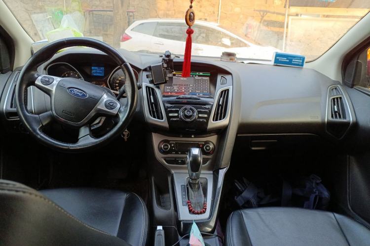 Used Ford Focus 2012 Hatchback 1.6L Automatic Fashion Edition
