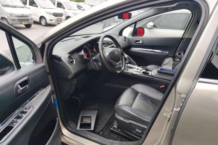 Used Peugeot 3008 2015 2.0L Automatic Trend Edition