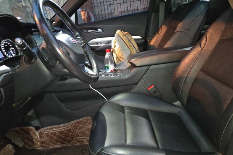 Used Cadillac XT4 2018 28T Two-Wheel Drive Leading Version