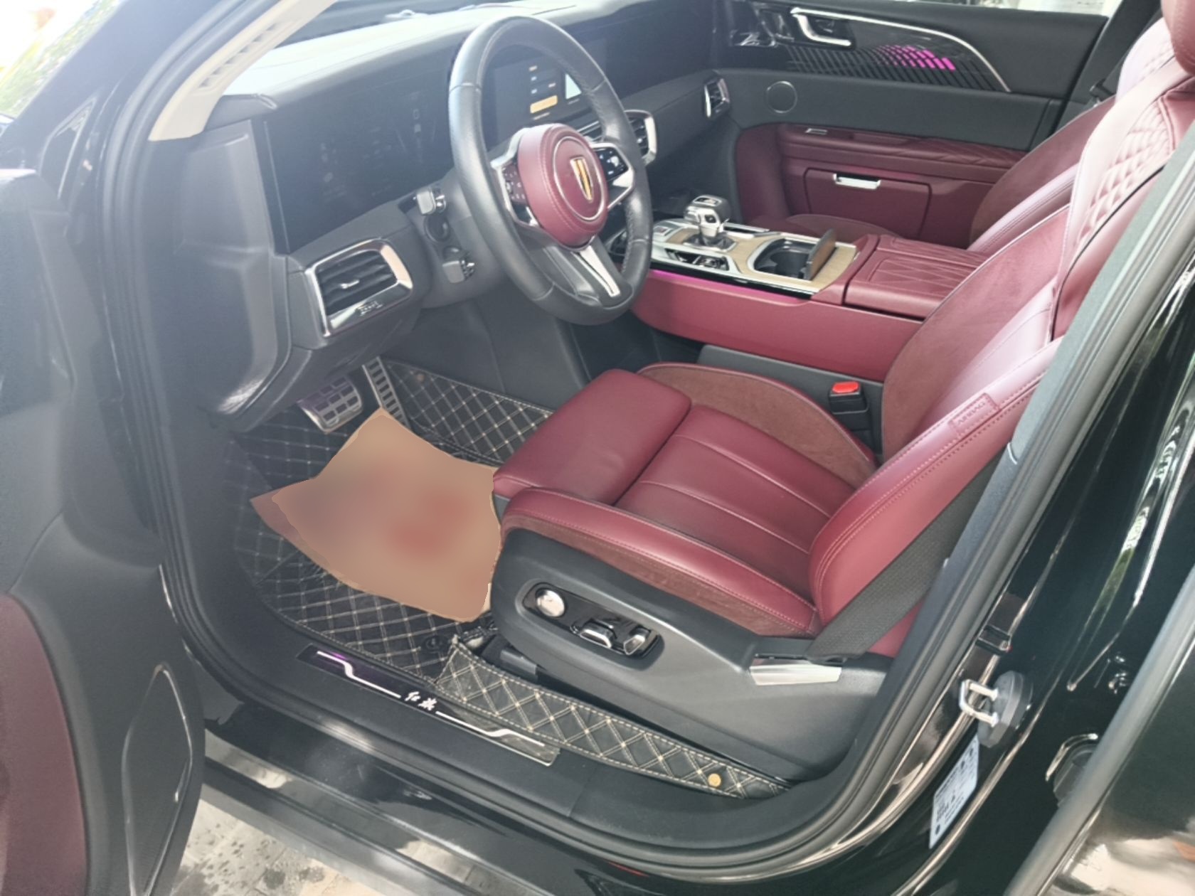 Hongqi E-HS9 2022 690 km Range Flagship Edition Six Seats — снимка 20