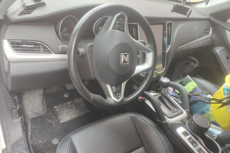 Used Zotye SR7 2016 1.5T CVT Cube Heart Edition China IV Standard