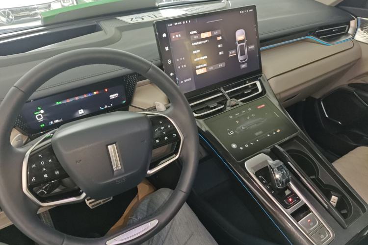 Used Wey Mocha 2021 2.0T Two-Wheel-Drive Premium Edition
