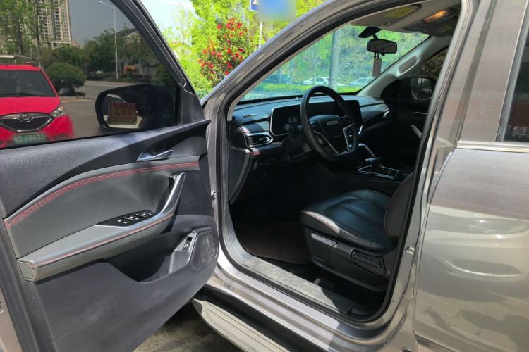 Used SAIC MAXUS T90 2021 2.0T Twin-Turbo Automatic All-Wheel Drive High-Ride Comfort Edition with Extended Cargo Space Driver Seat