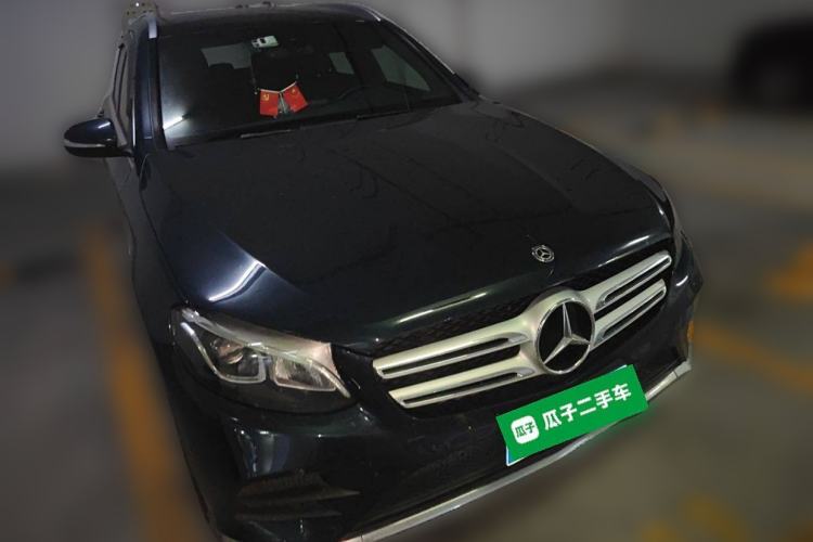 Used Mercedes-Benz GLC 2019 GLC 260 L 4MATIC Dynamic Model Front Right 45 Deg