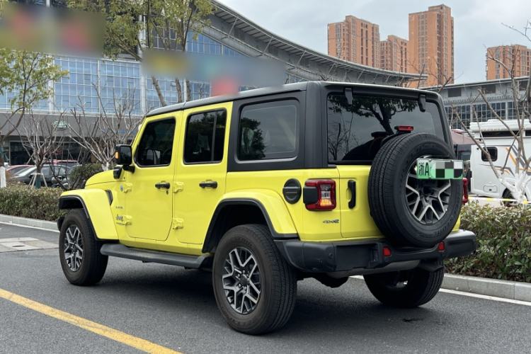 Used Jeep Wrangler New Energy 2022 Four-Door 2.0T 4xe Sahara Fluorescent Yellow Limited Edition