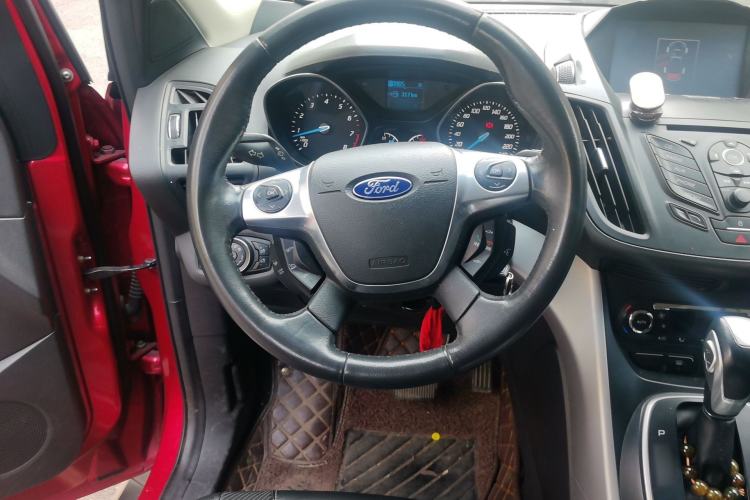 Used Ford Kuga 2013 1.6L GTDi Two-Wheel-Drive Trend Model