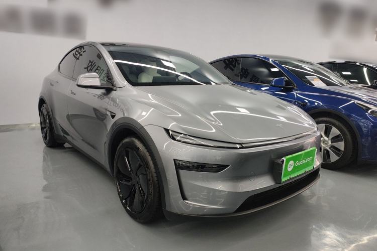 Used Tesla Model Y 2025 Long-Range All-Wheel Drive First Edition