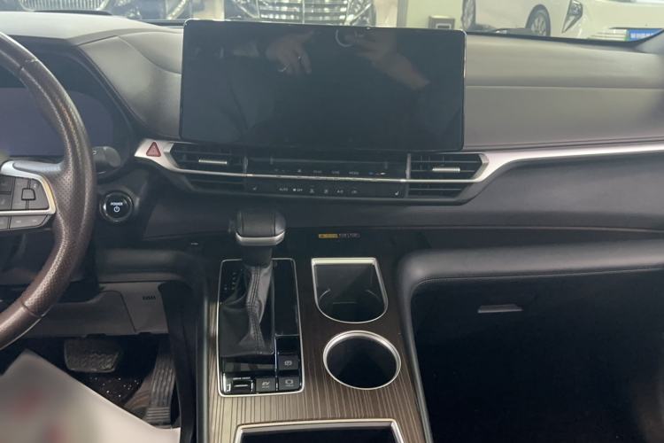 Used Toyota Granvia 2024 2.5L Hybrid Prestige PLUS Four-Wheel Drive Version Audio And AC Panel