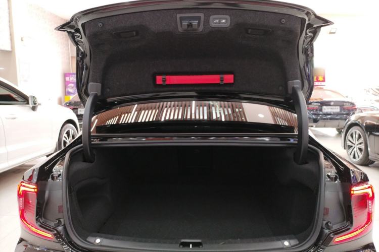 Used Volvo S90 2024 B5 Zhiyuan Luxury Edition
