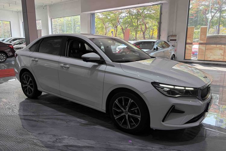 Used Geely Auto Emgrand 2022 4th Generation 1.5L CVT Luxury Model Exterior 3