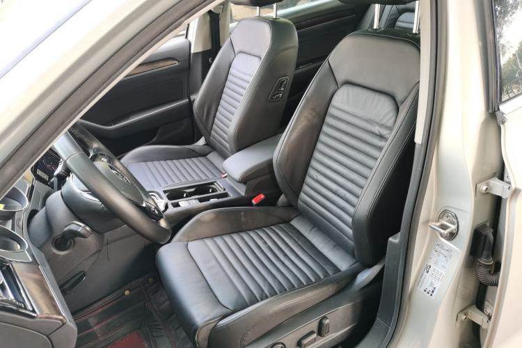 Used Volkswagen Magotan 2019 330TSI DSG Luxury Version China VI Standard