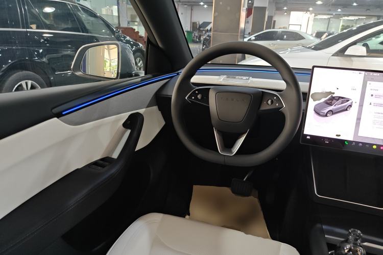 Used Tesla Model Y 2026 Model Long-Range Rear-Wheel-Drive Version Steering Wheel