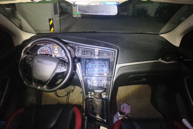 Used Venucia D60 2018 1.6L CVT Smart Connect Elite Edition
