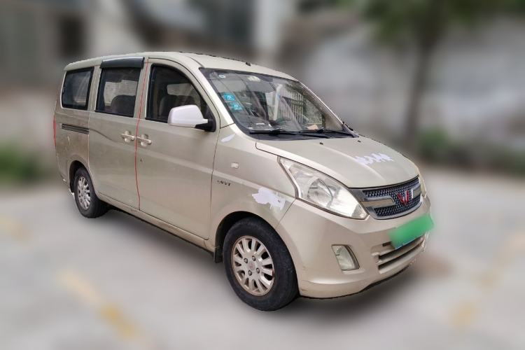 Used Wuling Rongguang V 2016 1.5L Standard Version Front Right 45 Deg