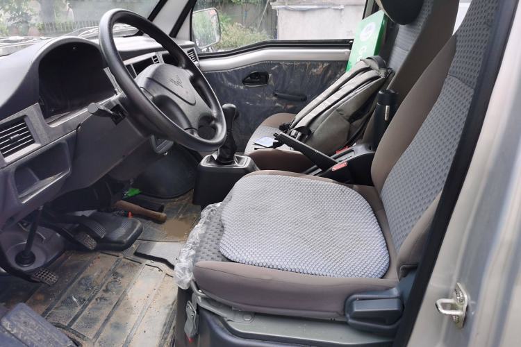 Used Wuling Zhiguang 2023 1.5L Practical Version 5/7 Seats