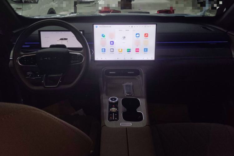 Used Chery Tiggo 8 PLUS C-DM 2025 1.5T 116 km Prestige Version 5 Seats