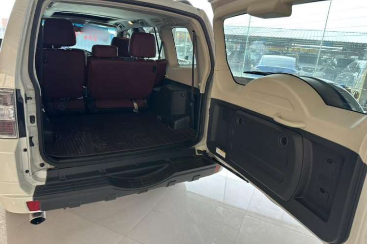 Used Mitsubishi Pajero 2018 3.0L Automatic Standard Edition
