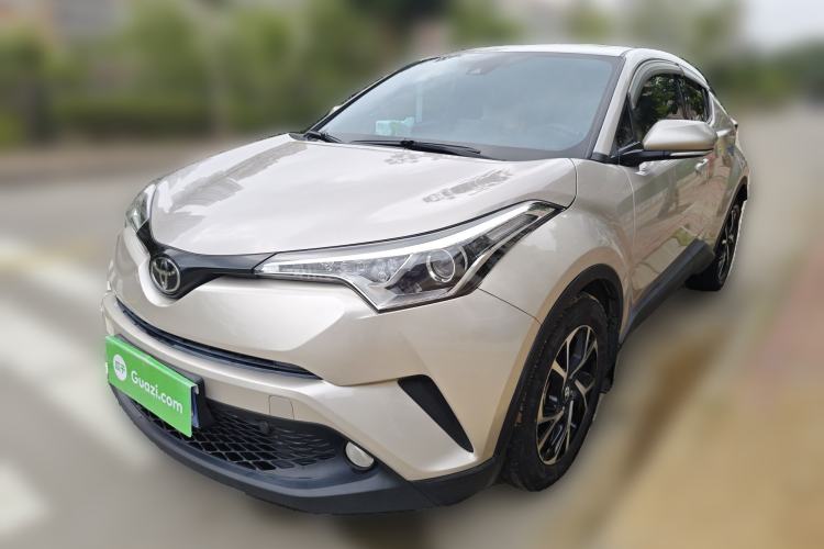 Used Toyota C-HR 2018 2.0L Leading with Sunroof China VI Standard