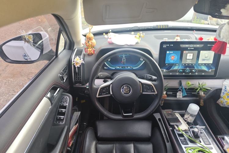 Used BYD Tang New Energy 2018 DM 2.0T All-Wheel Drive Smart Connect Genesis Edition 7 Seats China V Emission Standard