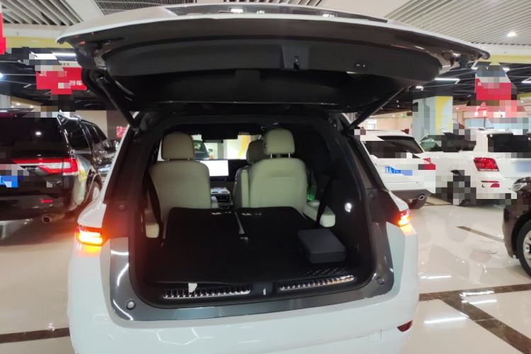 Used Li Auto L9 2022 Max model
