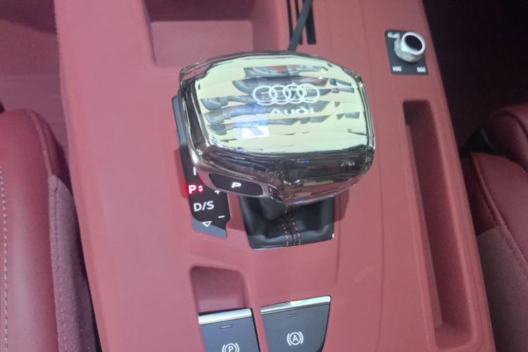 Used Audi Q5L 2024 40 TFSI Fashion Dynamic Model