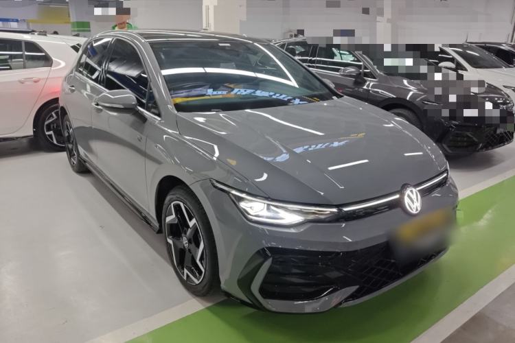 Used Volkswagen Golf 2025 300TSI R-Line Exterior 1