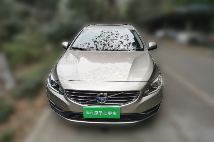 Used Volvo V60 2016 T5 Zhiya Edition Front