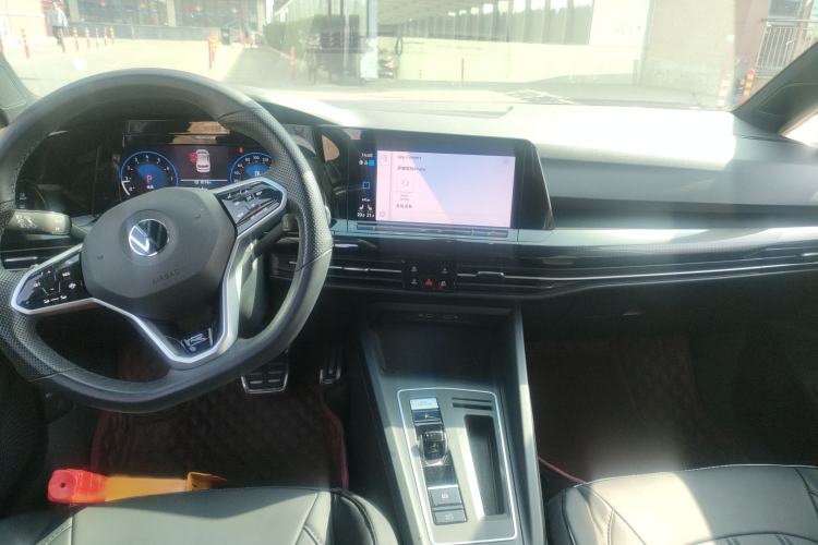 Used Volkswagen Golf 2023 Facelift 280TSI DSG R-Line Lite Audio And AC Panel