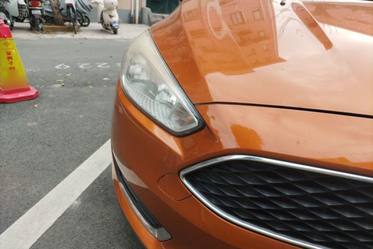 Used Ford Focus 2015 Hatchback EcoBoost 125 Automatic Supreme Style Edition
