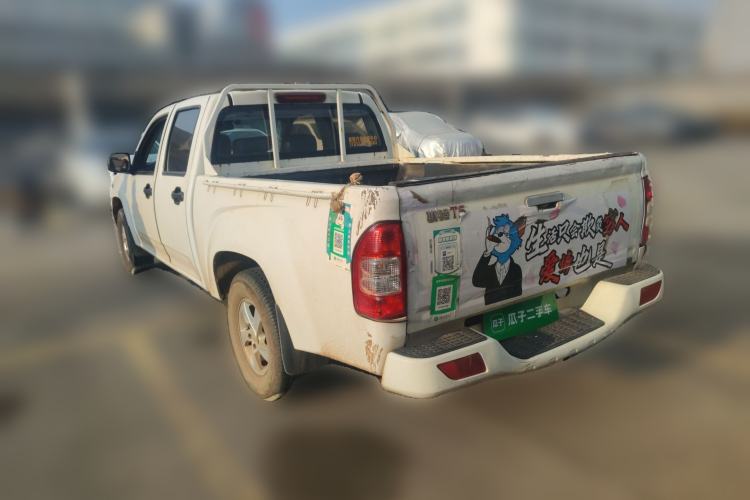 Used JDMC T5 2014 2.4T Two-Wheel-Drive Elite Version with Extended Wheelbase Model 4D25