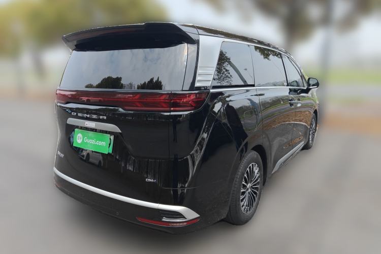 Used Denza D9 2024 DM-i 1050 Luxury Model Exterior 5