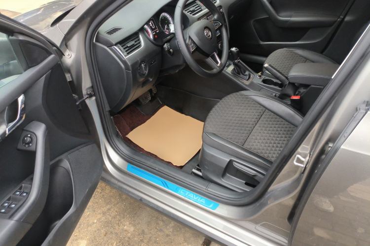 Used Skoda Octavia 2018 Station Wagon TSI230 DSG Luxury Edition
