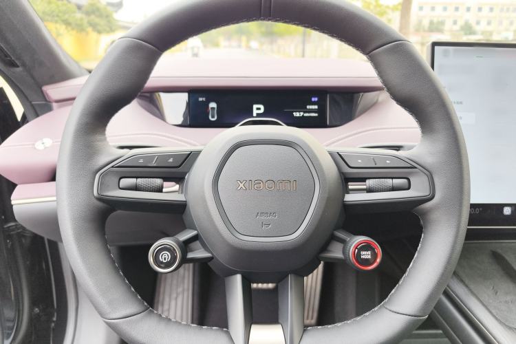 Used Xiaomi Auto SU7 2024 Four-Wheel Drive Ultra-Long Range Advanced Intelligent Driving Max Edition
