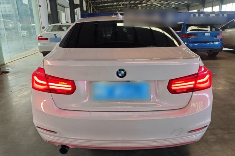 Used BMW 3 Series 2016 316i Fashion Model
