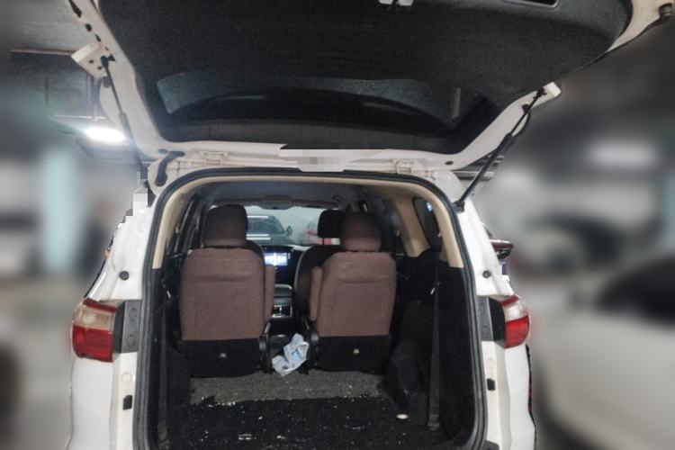 Used CHANGAN OSHAN A800 2017 1.6L Manual Comfort Model Trunk