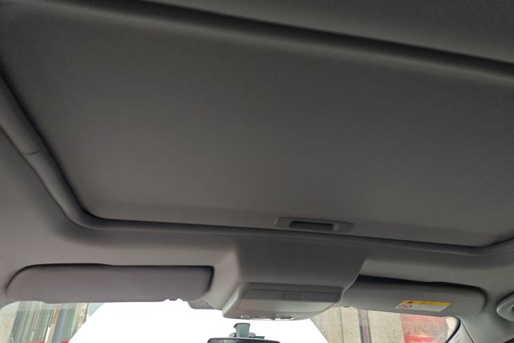 Used Peugeot 3008 2015 2.0L Automatic Classic Edition