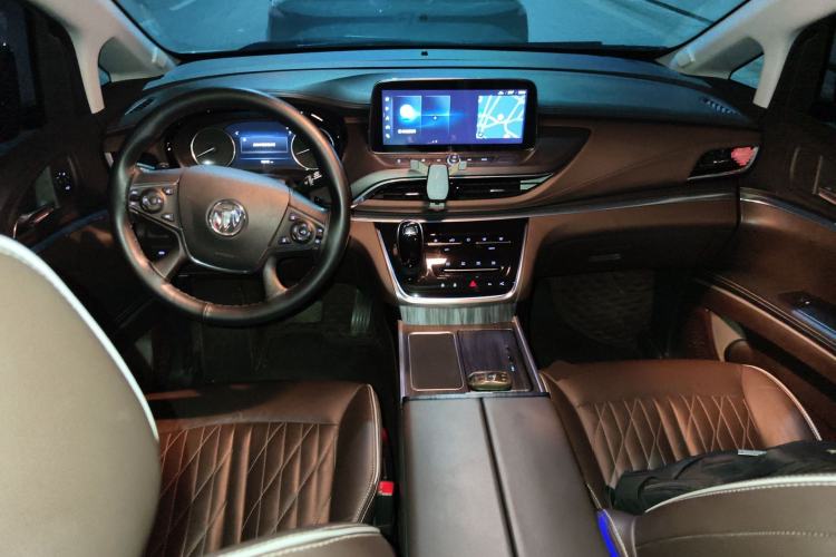 Used Buick GL8 2022 Land Executive Class 652T Prestige Model
