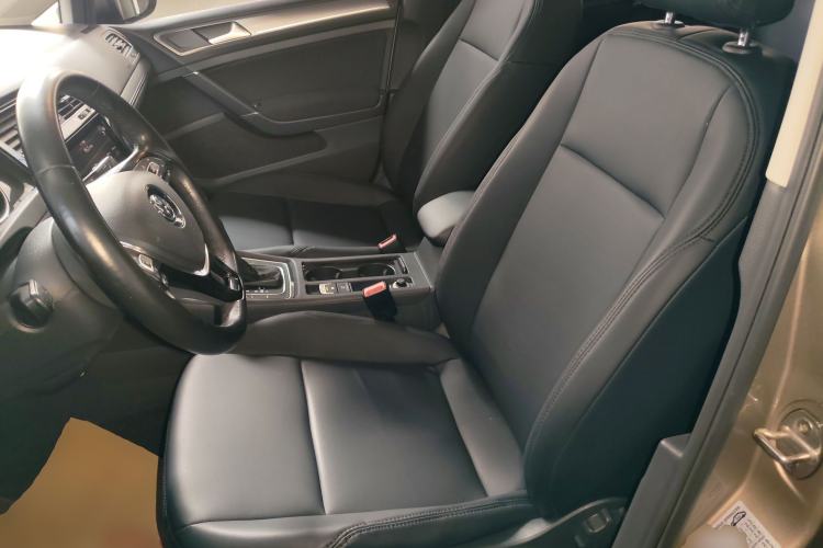 Used Volkswagen Golf 2019 200TSI DSG Comfort & Ambition Edition China VI Standard
