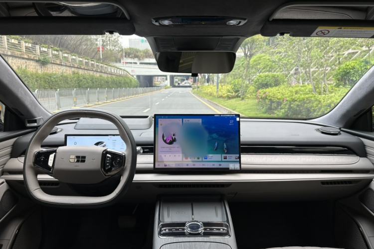 Used Geely Galaxy 8 2025 130km EM-P Starship Edition Interior 3