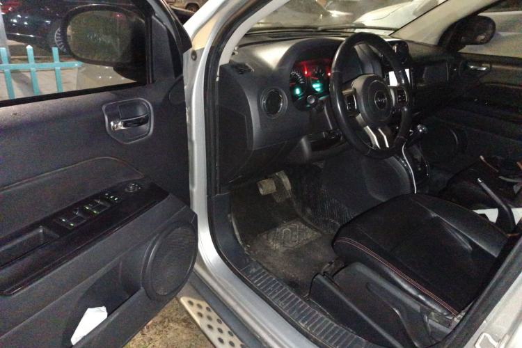 Used Jeep Compass 2011 2.4L Four-wheel Drive Classic Edition
