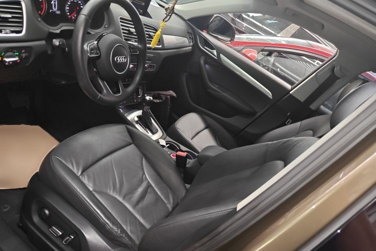 Used Audi Q3 2017 35 TFSI Style Edition Left Front Seat