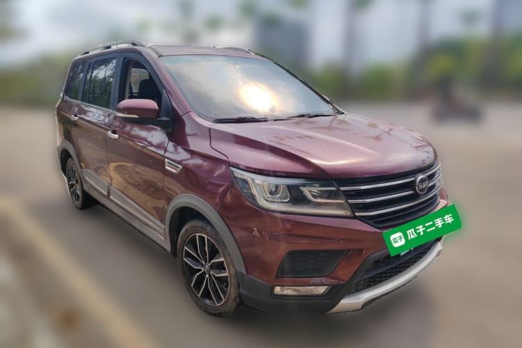 Used SWM X3 2017 1.6L Manual Fashion Model Front Right 45 Deg